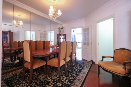 Apartamento à venda com 177m², 3 quartos e 2 vagas Apartamento à venda com 177m², 3 quartos e 2 vagasSala