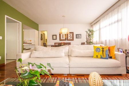 Apartamento à venda com 130m², 3 quartos e 2 vagas Apartamento à venda com 130m², 3 quartos e 2 vagasSala