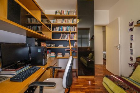 Apartamento à venda com 130m², 3 quartos e 2 vagas Apartamento à venda com 130m², 3 quartos e 2 vagasQuarto 2