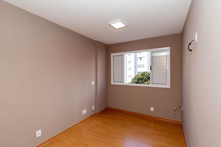 Apartamento para alugar com 75m², 2 quartos e 1 vaga Apartamento para alugar com 75m², 2 quartos e 1 vagaSuíte