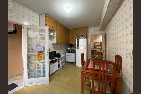 Casa à venda com 148m², 3 quartos e 1 vaga Casa à venda com 148m², 3 quartos e 1 vagaCozinha