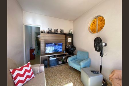 Casa à venda com 148m², 3 quartos e 1 vaga Casa à venda com 148m², 3 quartos e 1 vagaSala