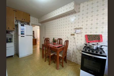 Casa à venda com 148m², 3 quartos e 1 vaga Casa à venda com 148m², 3 quartos e 1 vagaCozinha