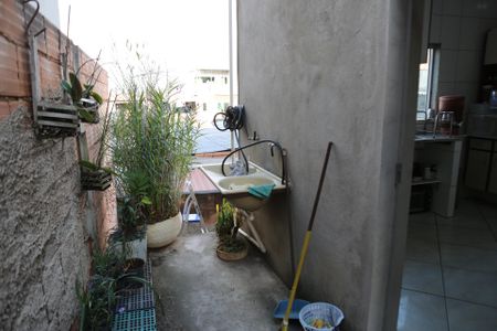 Casa à venda com 200m², 2 quartos e 5 vagasÁrea de Serviço