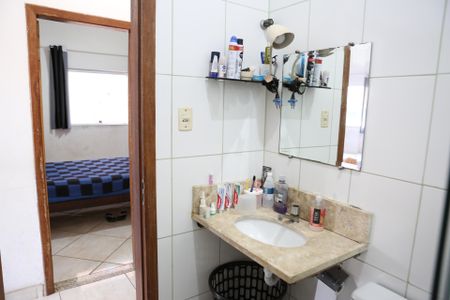 Casa à venda com 200m², 2 quartos e 5 vagasBanheiro Social