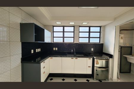 Apartamento para alugar com 66m², 2 quartos e 1 vaga Apartamento para alugar com 66m², 2 quartos e 1 vagaCozinha e Área de Serviço