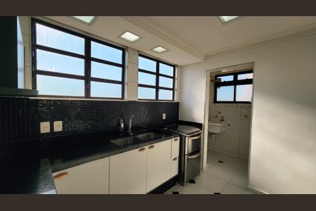 Apartamento para alugar com 66m², 2 quartos e 1 vaga Apartamento para alugar com 66m², 2 quartos e 1 vagaCozinha e Área de Serviço