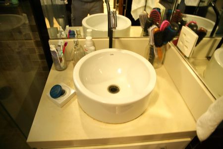 Apartamento à venda com 212m², 3 quartos e 3 vagasBanheiro Suíte 2 