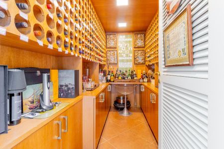 Casa à venda com 572m², 5 quartos e 5 vagas