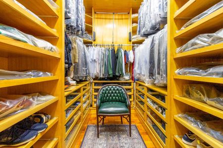 Casa à venda com 572m², 5 quartos e 5 vagas