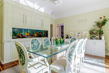 Casa à venda com 572m², 5 quartos e 5 vagas