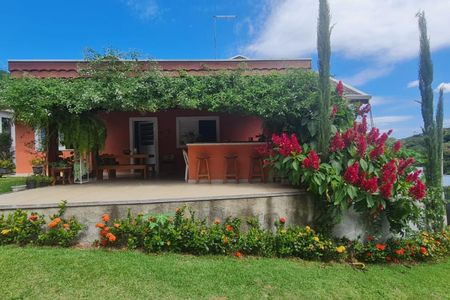 Casa de condomínio à venda com 197m², 2 quartos e 4 vagas