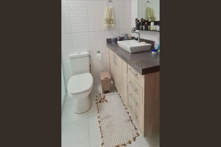 Casa de condomínio à venda com 197m², 2 quartos e 4 vagas