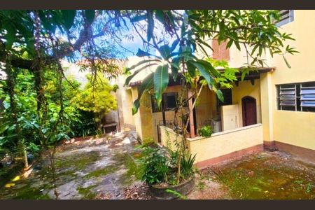 Casa de condomínio à venda com 306m², 4 quartos e 3 vagas