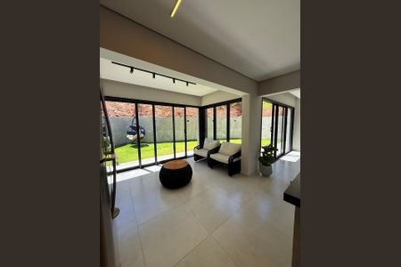 Casa de Condomínio à venda com 3 quartos, 245m² em Loteamento Vale dos Lagos, Várzea Paulista