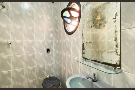 Casa para alugar com 280m², 3 quartos e 2 vagas Casa para alugar com 280m², 3 quartos e 2 vagasBanheiro de serviço