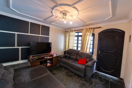 Casa para alugar com 280m², 4 quartos e 2 vagasSala