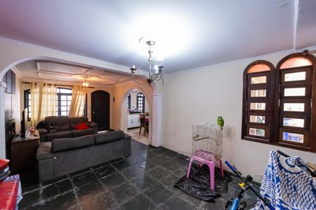 Casa para alugar com 280m², 4 quartos e 2 vagasSala