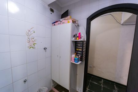 Casa para alugar com 280m², 4 quartos e 2 vagasLavabo