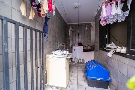 Casa para alugar com 280m², 4 quartos e 2 vagasÁrea de Serviço