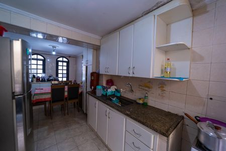Casa para alugar com 280m², 4 quartos e 2 vagasCozinha