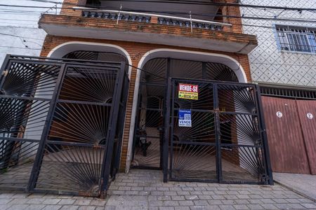 Casa para alugar com 280m², 4 quartos e 2 vagasFachada