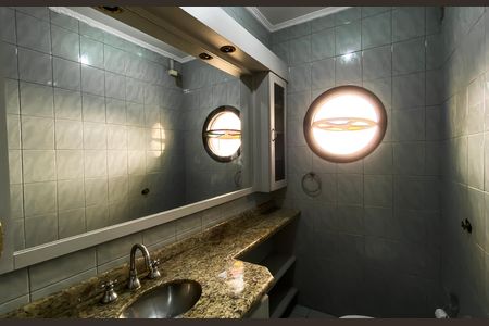 Casa para alugar com 280m², 3 quartos e 2 vagas Casa para alugar com 280m², 3 quartos e 2 vagasBanheiro da Suíte