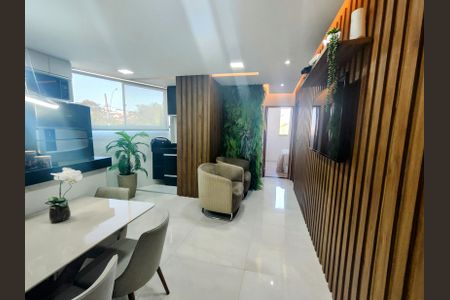 Apartamento à venda com 60m², 2 quartos e 1 vagaSala/Cozinha