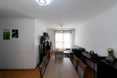Apartamento à venda com 75m², 2 quartos e 1 vagaSala