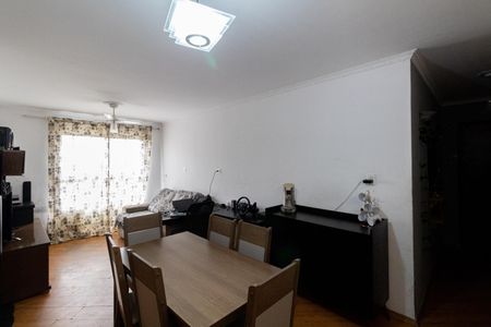 Apartamento à venda com 75m², 2 quartos e 1 vagaSala