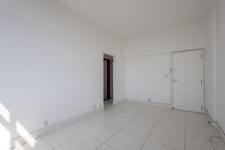 Apartamento à venda com 57m², 2 quartos e 1 vagaSala