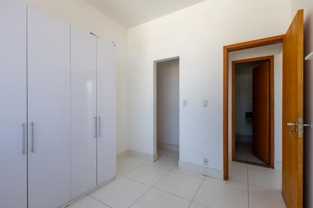 Apartamento à venda com 57m², 2 quartos e 1 vagaQuarto 2