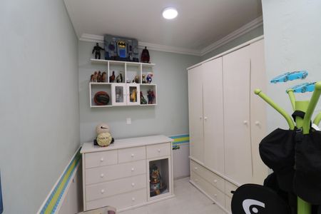 Casa à venda com 323m², 4 quartos e 3 vagasQuarto 2