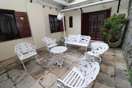 Casa à venda com 323m², 4 quartos e 3 vagasÁrea externa