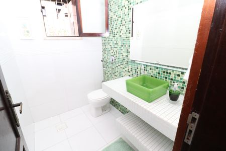 Lavabo de casa à venda com 4 quartos, 323m² em Jardim Guanabara, Rio de Janeiro