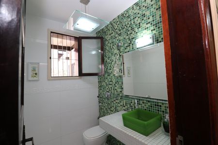 Casa à venda com 323m², 4 quartos e 3 vagasLavabo