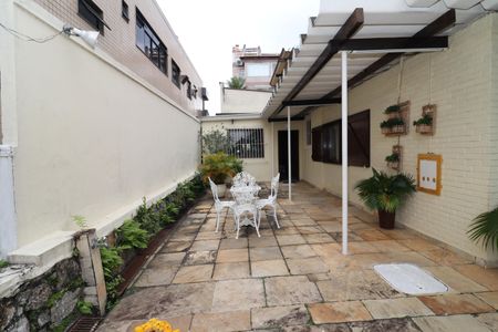 Casa à venda com 323m², 4 quartos e 3 vagasÁrea externa