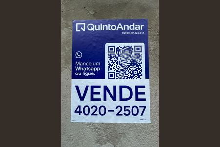 Casa à venda com 134m², 2 quartos e sem vagaAdesivo