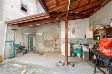 Casa à venda com 134m², 2 quartos e sem vagaQuintal