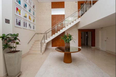 Apartamento à venda com 366m², 4 quartos e 5 vagasÁrea Comum - Hall Social