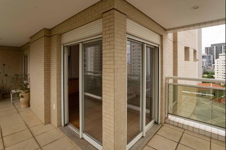 Apartamento à venda com 366m², 4 quartos e 5 vagasVaranda Quarto 3 Suíte MasterVaranda Quarto 3 Suíte Master