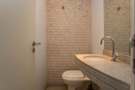 Apartamento à venda com 366m², 4 quartos e 5 vagasLavabo