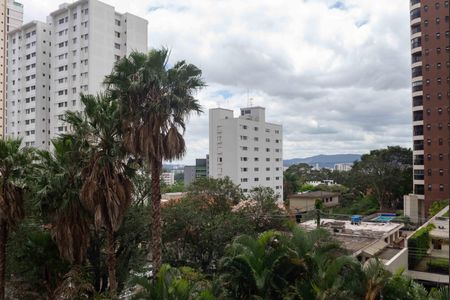 Apartamento à venda com 366m², 4 quartos e 5 vagasVista