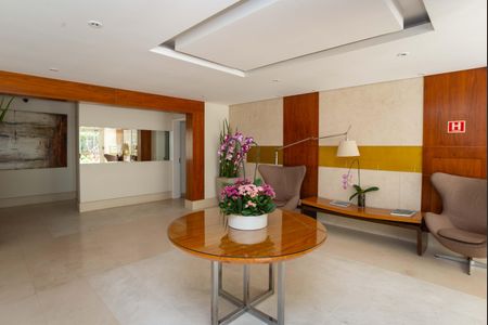 Apartamento à venda com 366m², 4 quartos e 5 vagasÁrea Comum - Hall Social