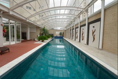 Apartamento à venda com 366m², 4 quartos e 5 vagasÁrea Comum - Piscina Coberta