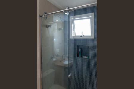 Apartamento à venda com 366m², 4 quartos e 5 vagasBanheiro do quarto 2 Suíte