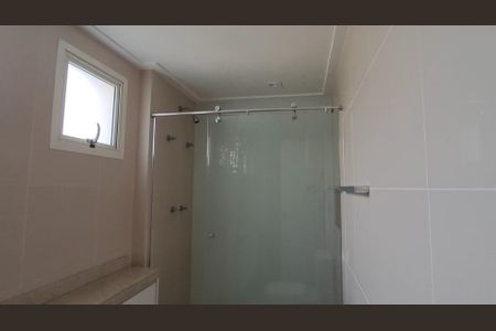 Apartamento à venda com 366m², 4 quartos e 5 vagasBanheiro do quarto 4 Suíte