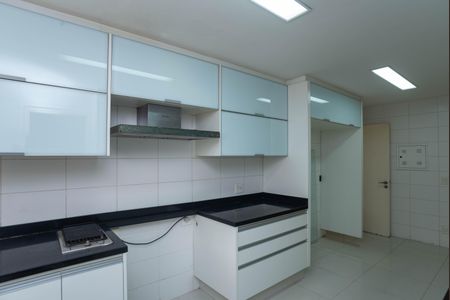 Apartamento à venda com 366m², 4 quartos e 5 vagasCozinha