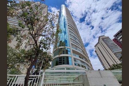 Apartamento à venda com 366m², 4 quartos e 5 vagasFachada