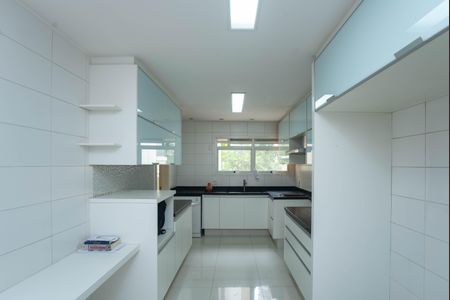 Apartamento à venda com 366m², 4 quartos e 5 vagasCozinha